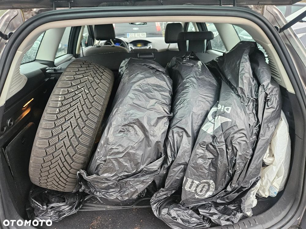 Ford Focus SW 1.0 EcoBoost Titanium Business - 14