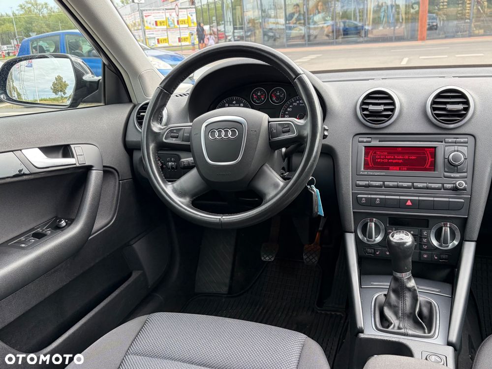 Audi A3 Sportback 1.4 TFSI Ambiente - 13