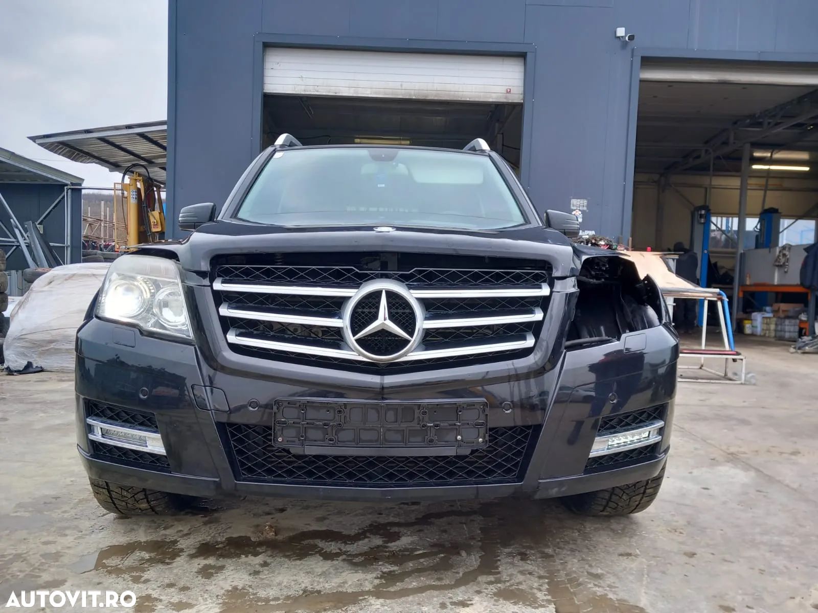 Dezmembrari / Dezmembrez Mercedes-Benz GLK X204 3.0 D642961 Cutie automata 197 (Negru obsidian - vopsea metalizată) - 1