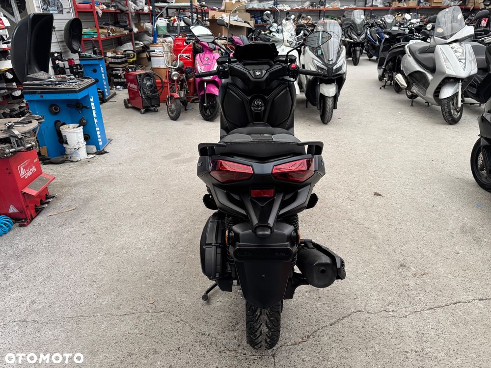 Yamaha X-max - 6