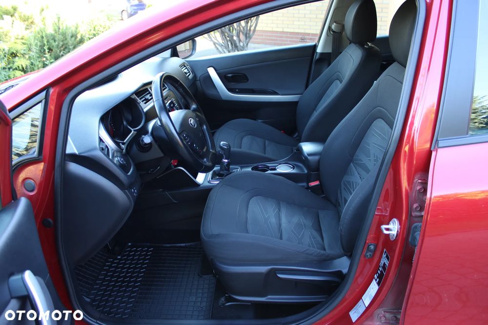 Kia Ceed 1.6 GDI M - 14