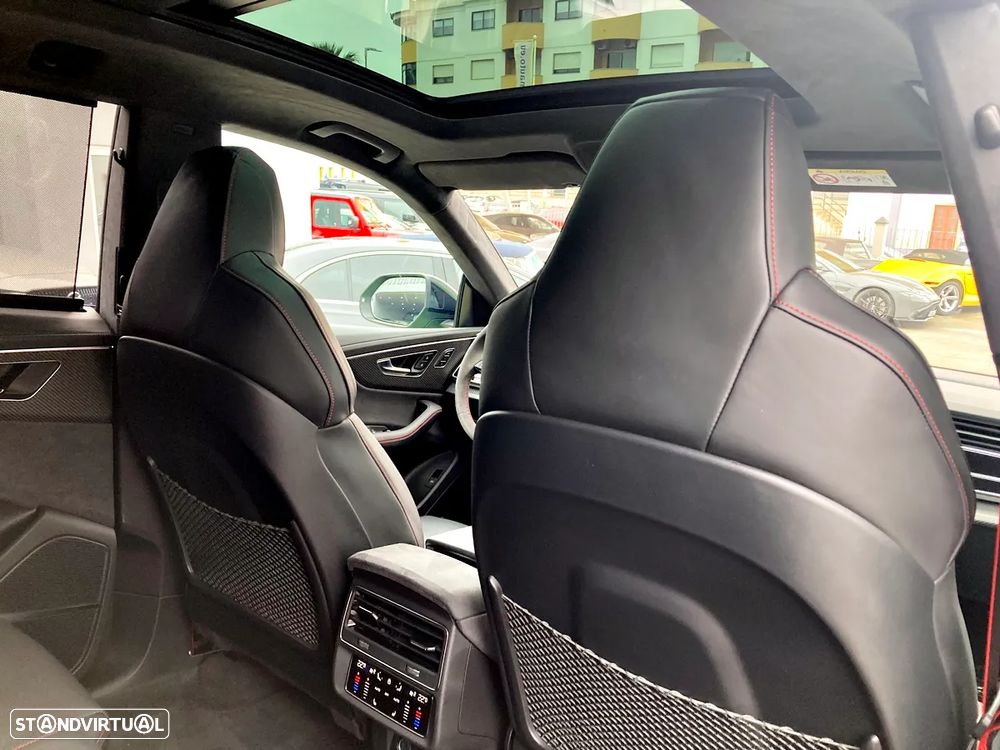 Audi RS Q8 4.0 TFSI quattro Tiptronic - 37