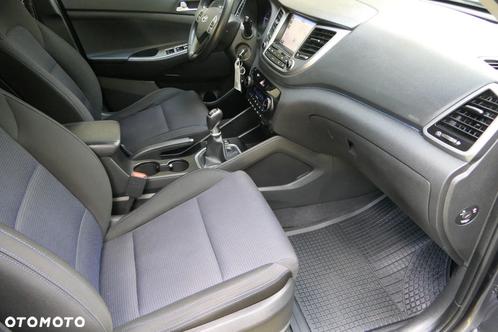 Hyundai Tucson 1.6 GDI BlueDrive Comfort 2WD - 22