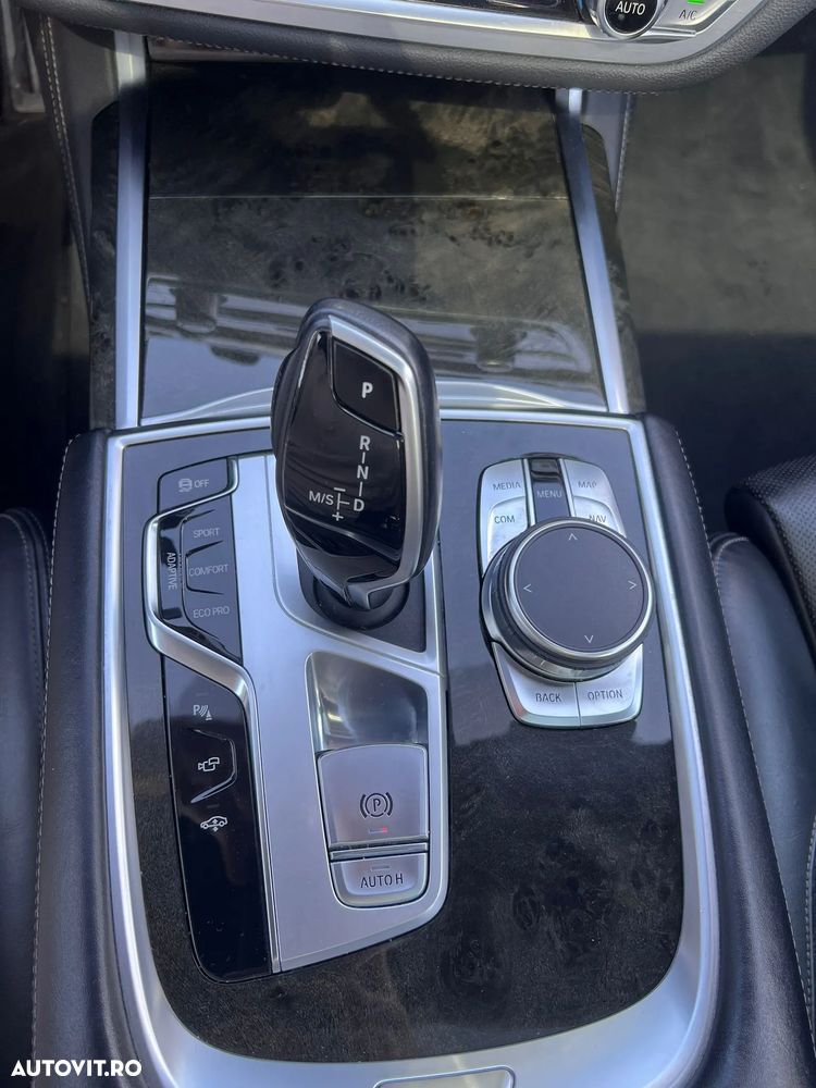 BMW Seria 7 730d - 8