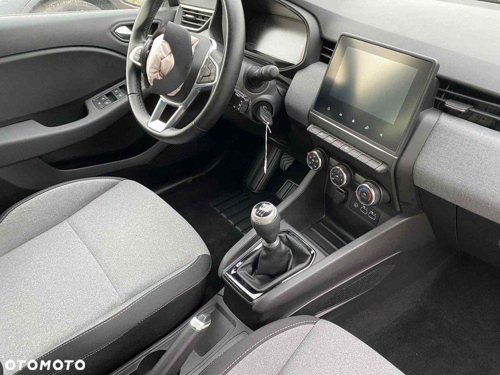 Renault Clio BLUE dCi 100 EVOLUTION - 13