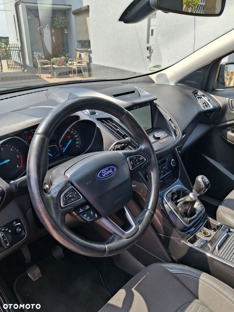 Ford Kuga - 13
