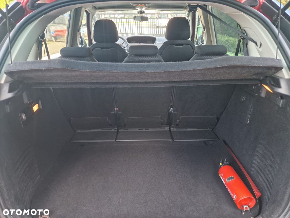 Citroën C4 Picasso - 14