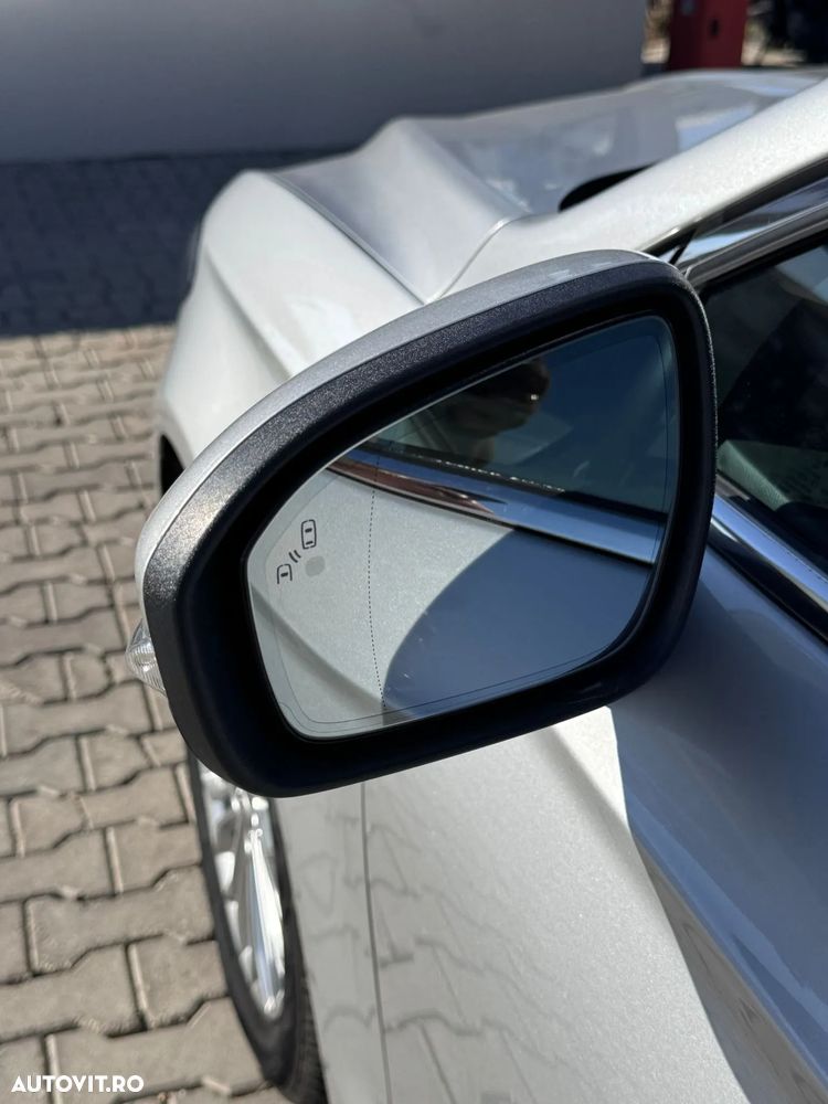 Ford Mondeo 2.0 HEV Titanium - 19