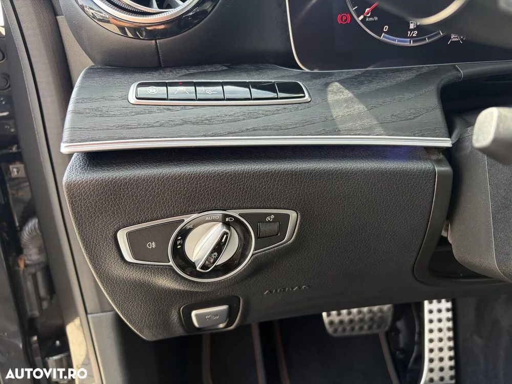 Mercedes-Benz CLS - 22