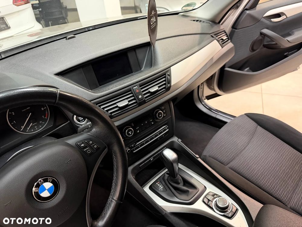 BMW X1 sDrive18i - 36