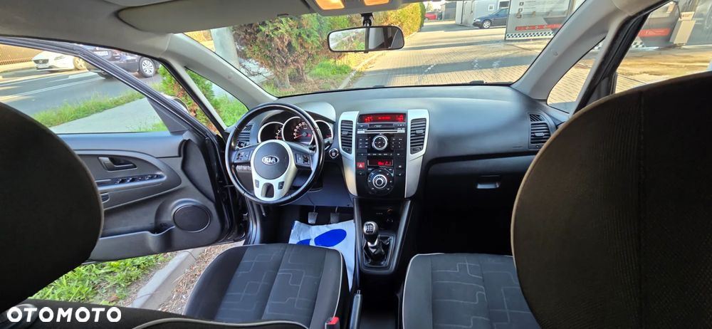Kia Venga 1.6 CRDi 128 Dream Team Edition - 38