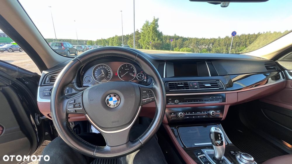 BMW Seria 5 520d xDrive Luxury Line - 34
