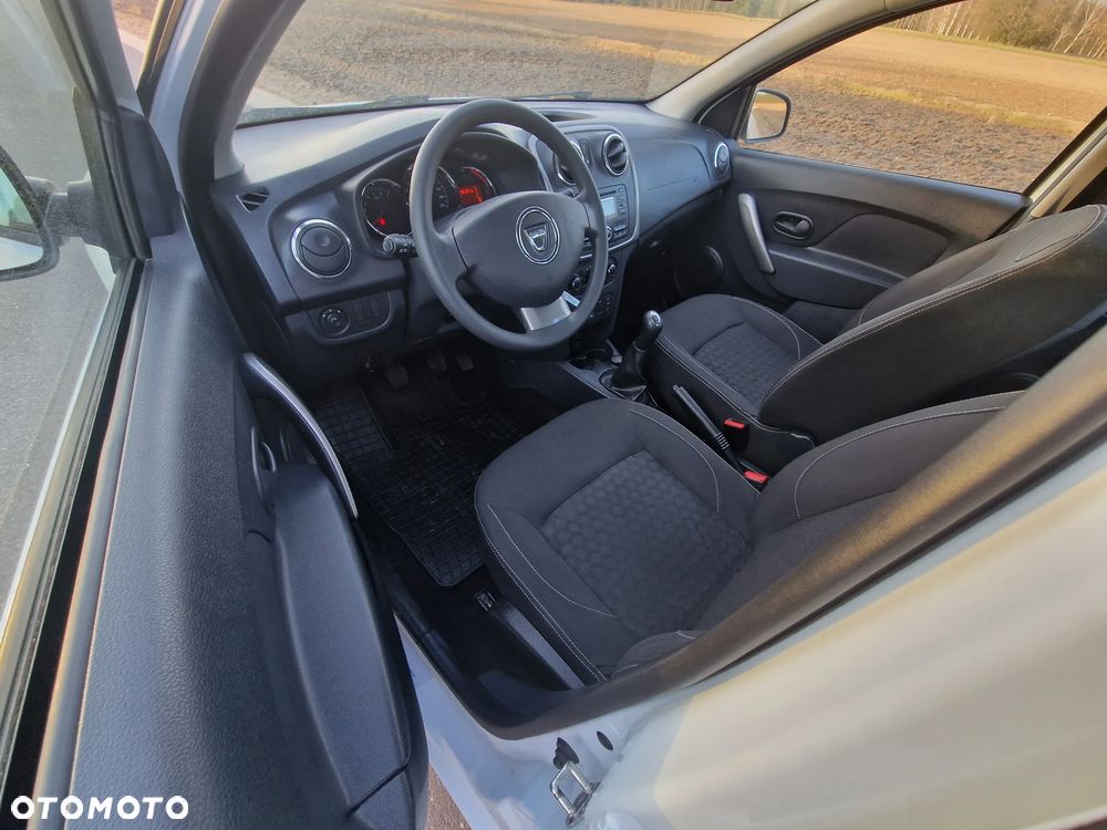 Dacia Sandero 1.2 16V 75 Essentiel - 10