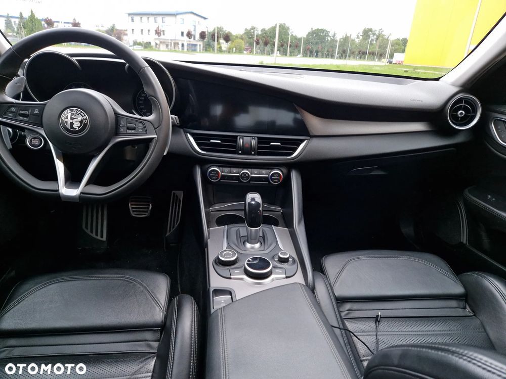 Alfa Romeo Giulia 2.0 Turbo Veloce Q4 - 18