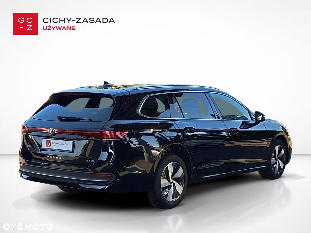 Volkswagen Passat - 5