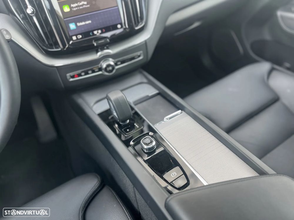 Volvo XC 60 2.0 T6 PHEV Plus Dark AWD - 25