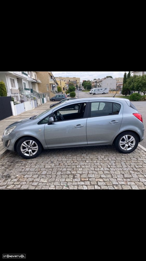 Opel Corsa 1.3 CDTI Enjoy EcoFLEX - 2