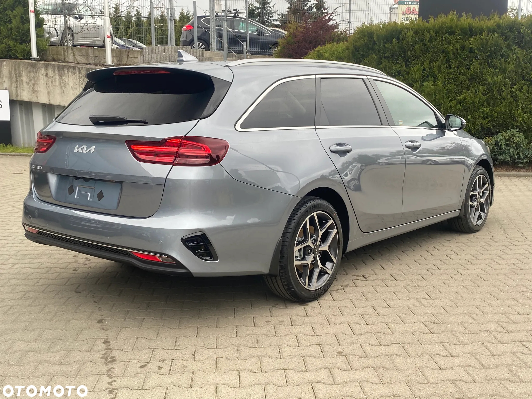 Kia Ceed 1.5 T-GDI Tribute DCT - 4