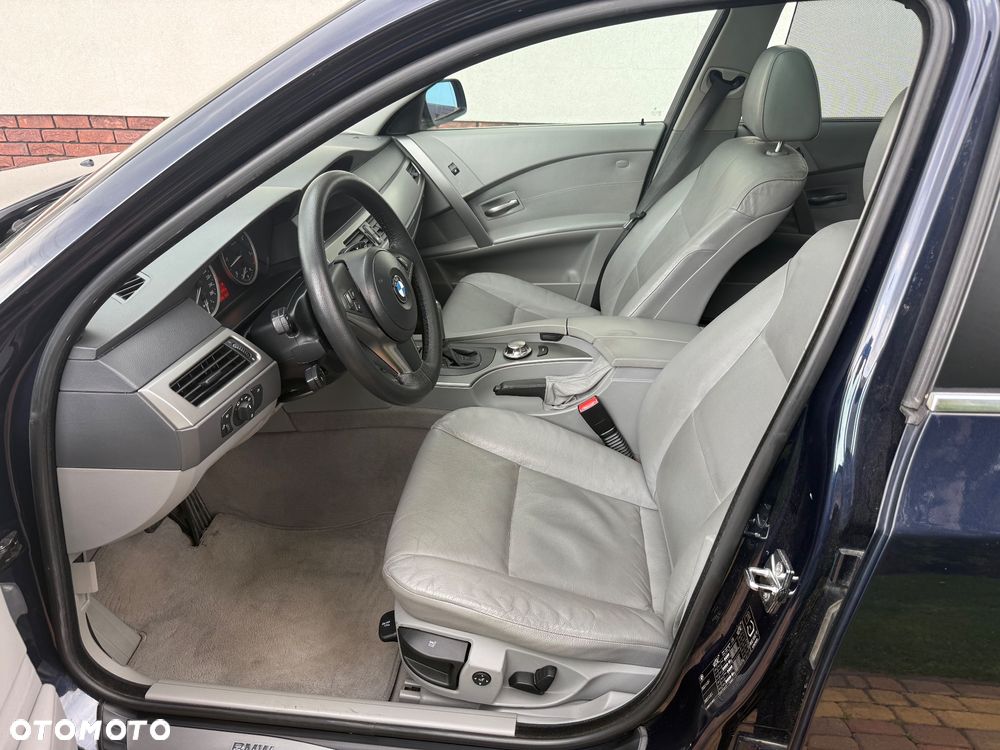 BMW Seria 5 525d - 8