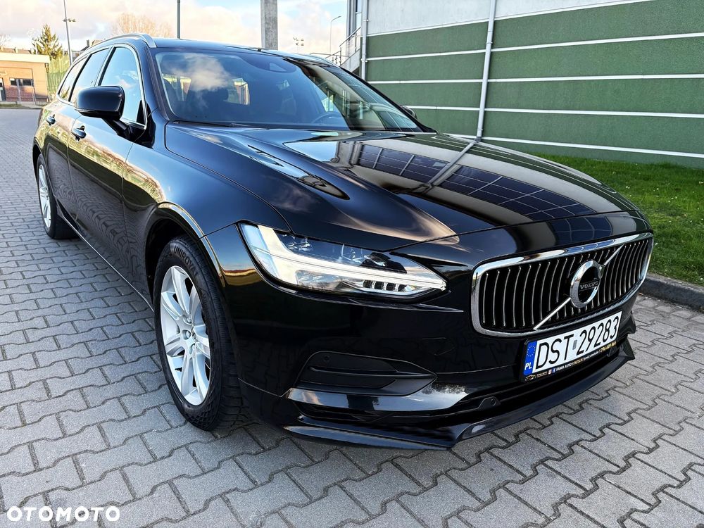 Volvo V90 D3 Momentum Pro - 17