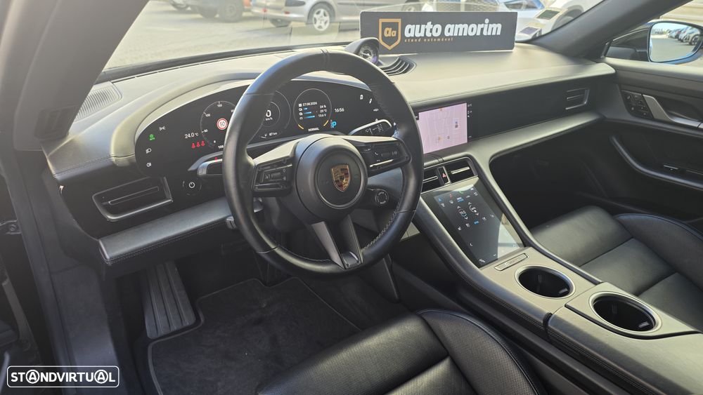 Porsche Taycan 4S - 17