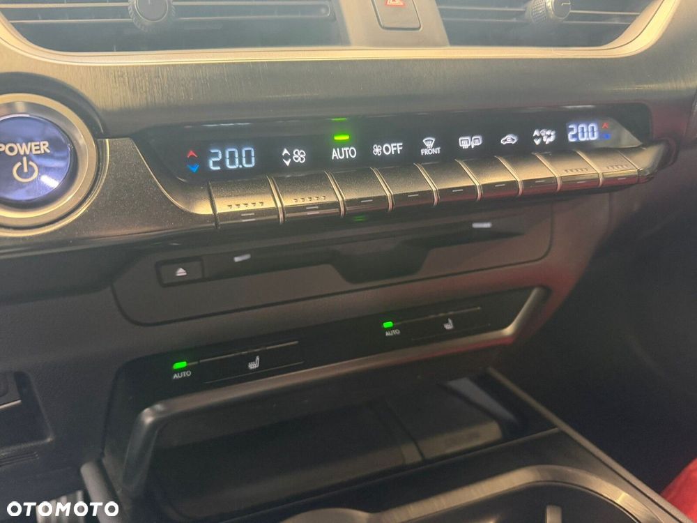 Lexus UX - 21