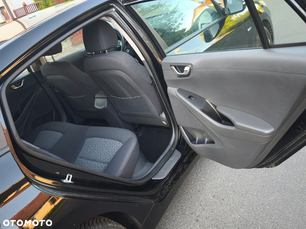 Hyundai IONIQ 1.6 GDI Style - 30