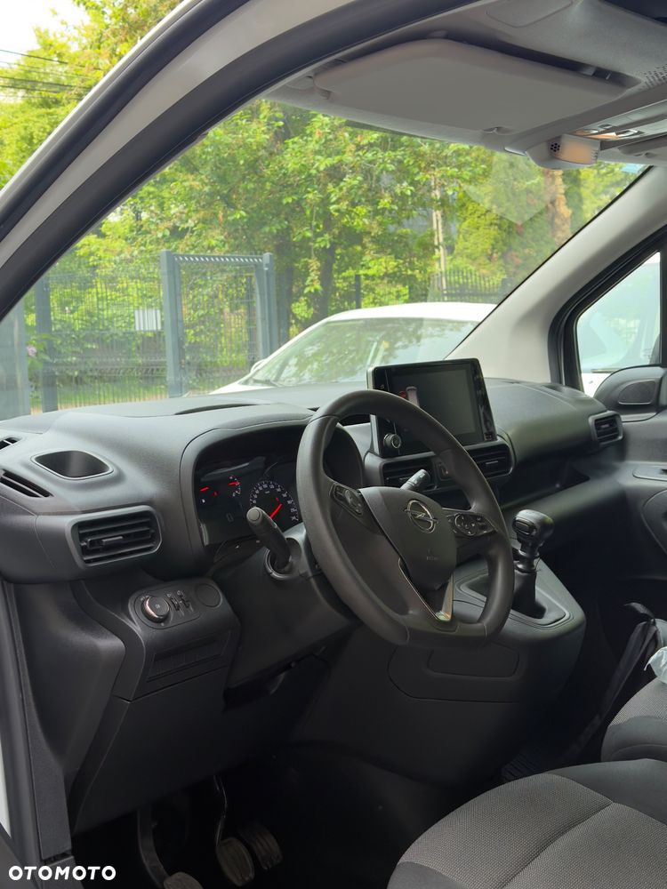 Opel COMBO - 8