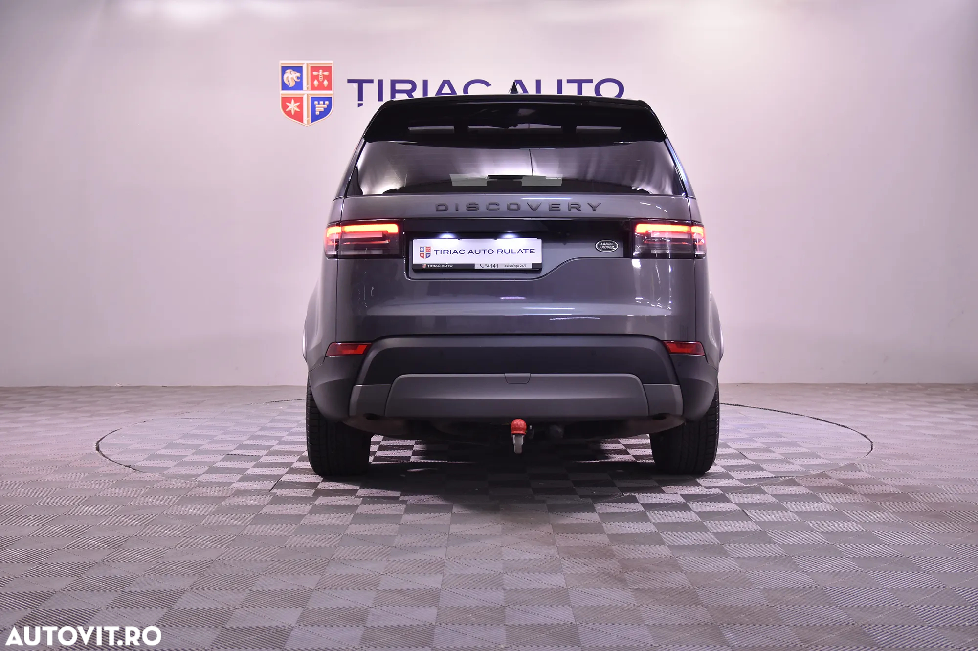 Land Rover Discovery - 4