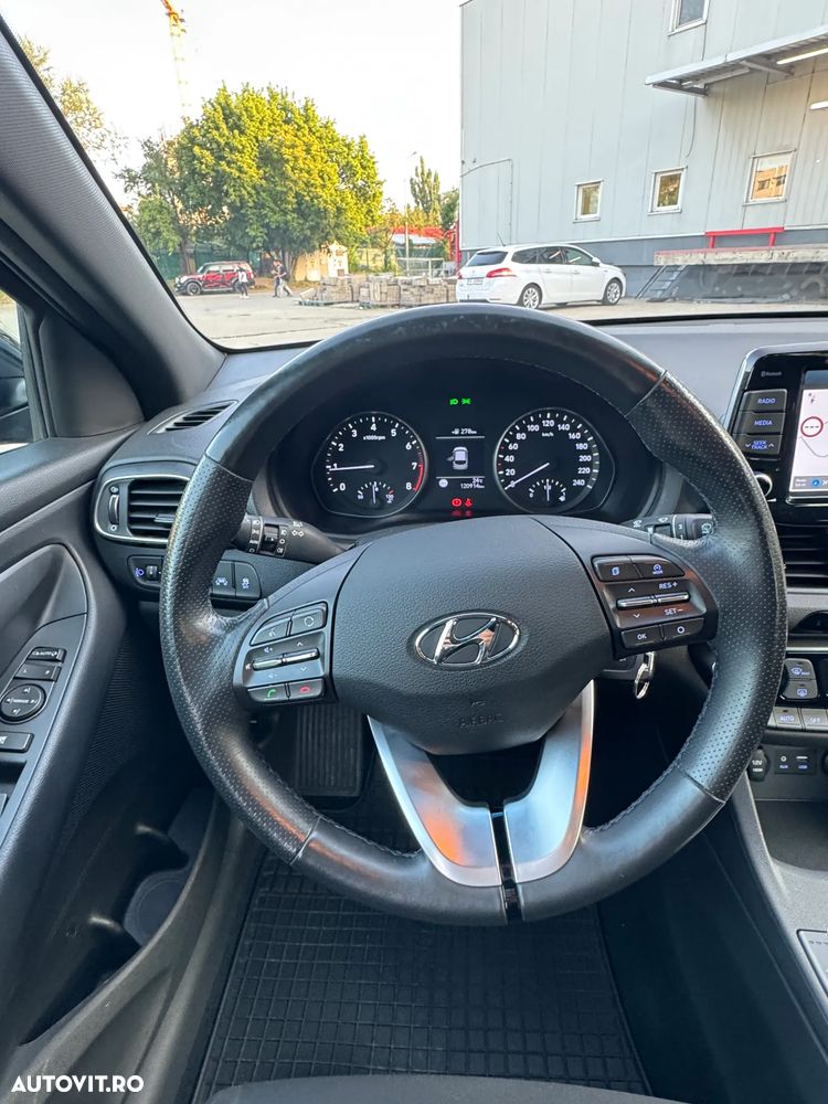Hyundai i30 1.0 T-GDI 120CP 5DR M/T Launch Edition Highway - 17