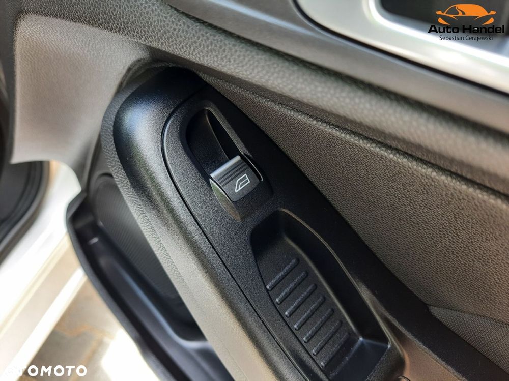 Ford Fiesta 1.0 EcoBoost Titanium - 37