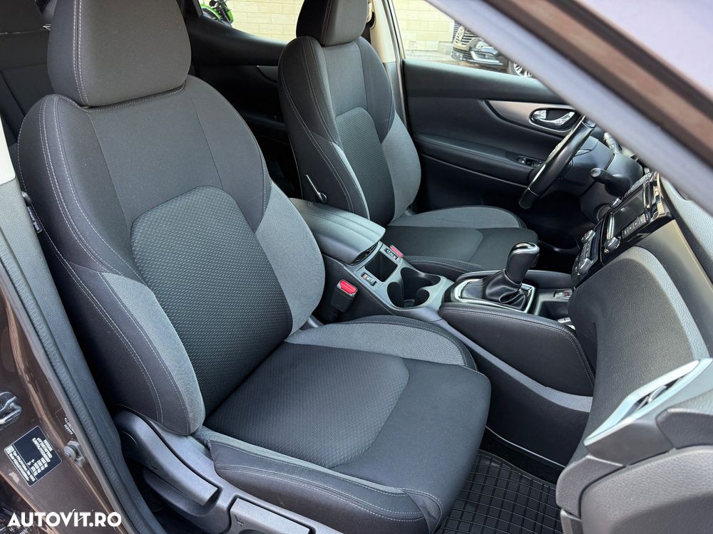 Nissan Qashqai 1.3 DIG-T DCT N-CONNECTA - 18