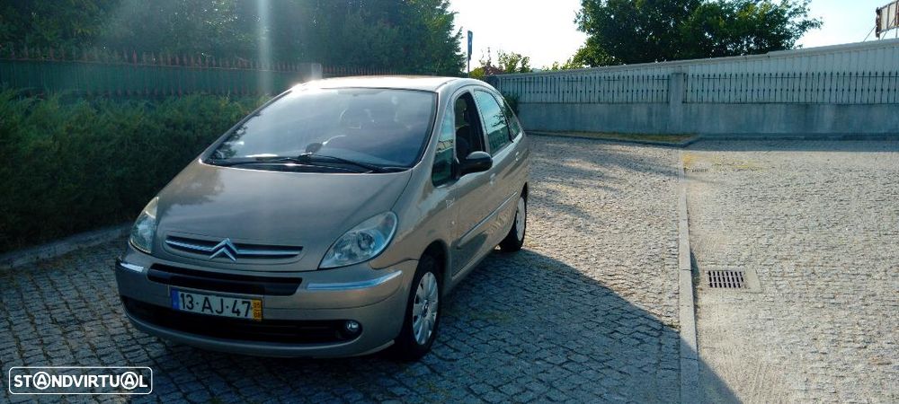 Citroën Xsara Picasso 1.6 Exclusive - 1