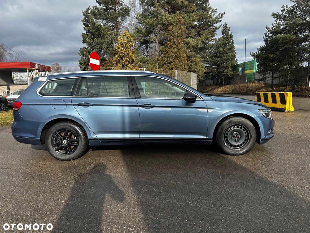 Volkswagen Passat - 2
