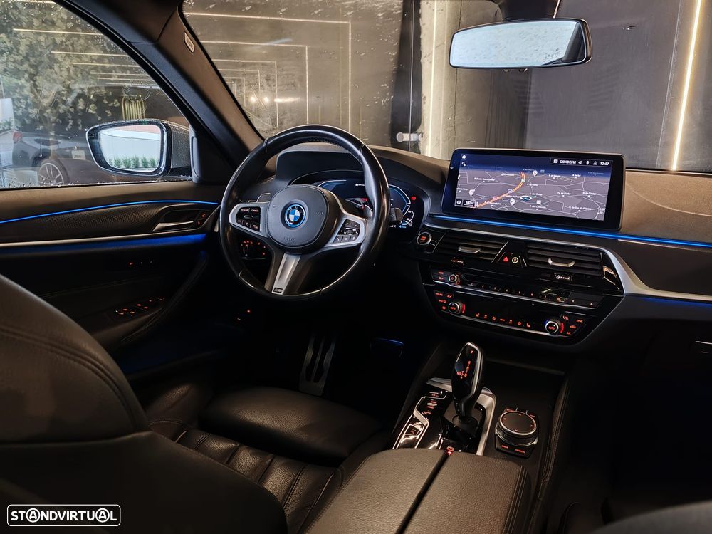 BMW 520 e Pack M - 10