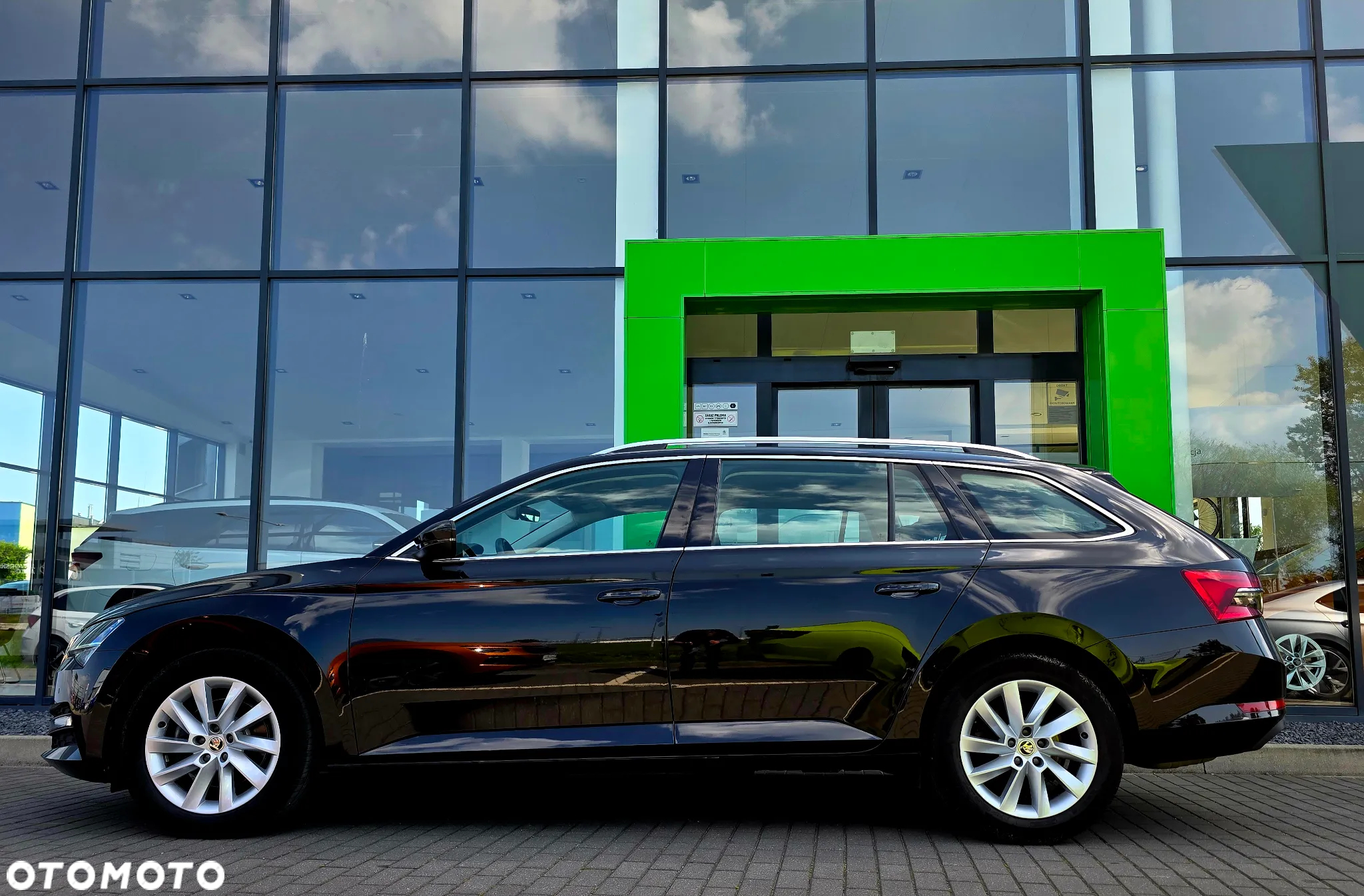 Skoda Superb 1.5 TSI Ambition DSG - 7