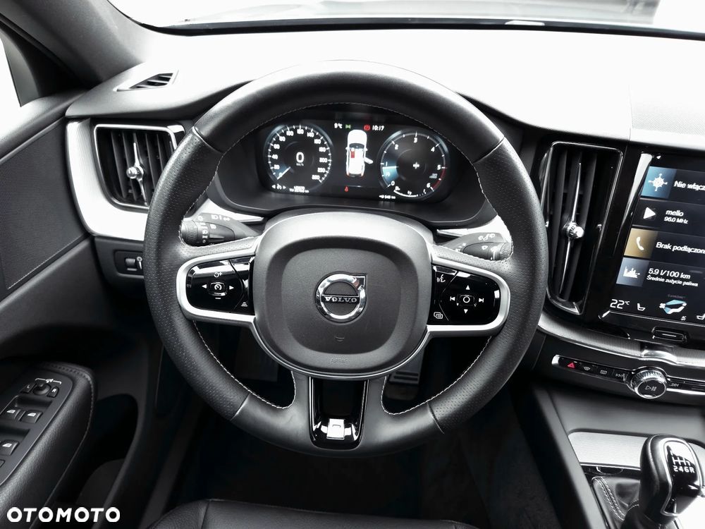 Volvo XC 60 D3 R-Design - 19