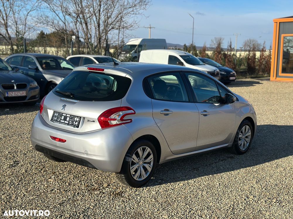 Peugeot 208 HDi 68 Access - 3