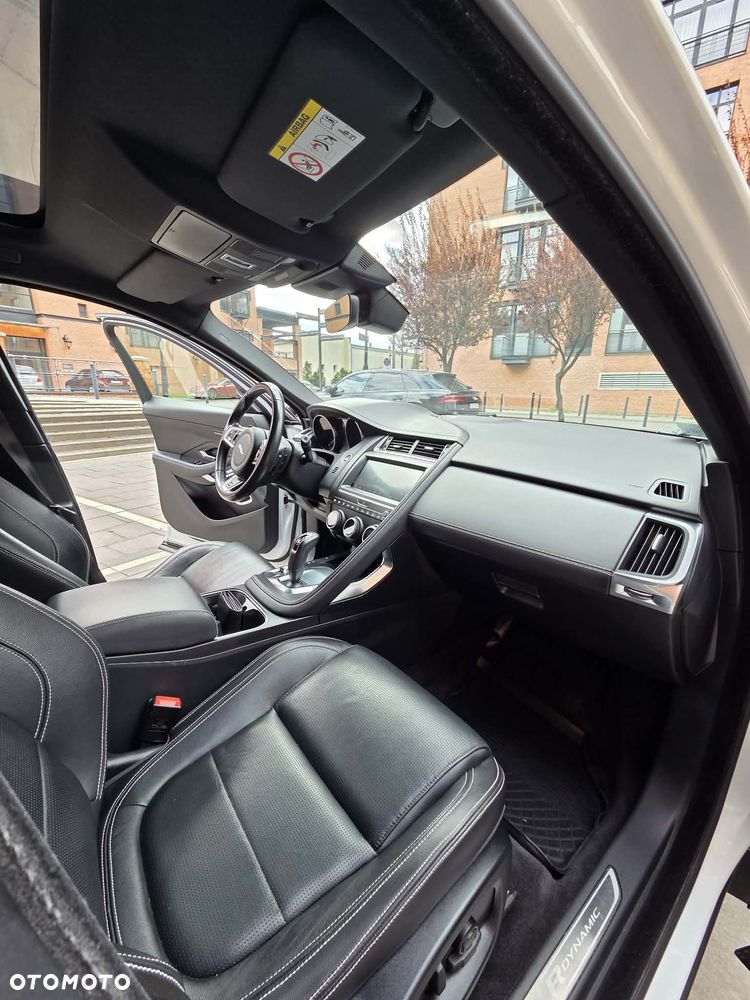 Jaguar E-Pace 2.0 i4D AWD R-Dynamic SE - 12