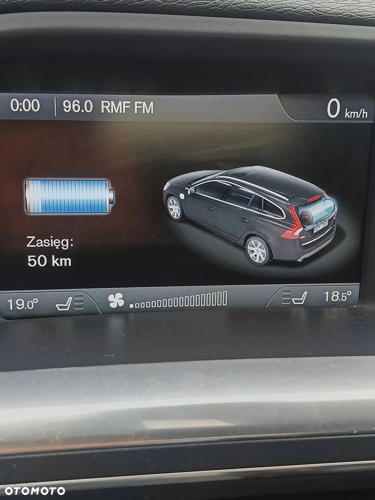 Volvo V60 D6 AWD Plug-in Hybrid Summum - 38