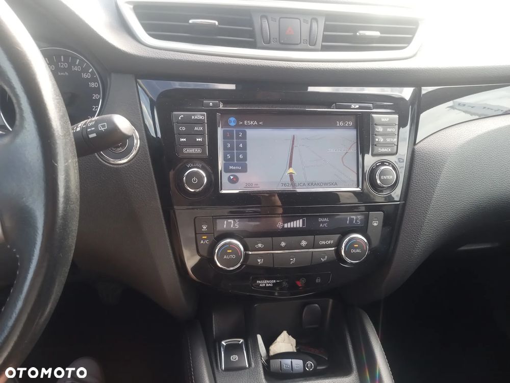 Nissan Qashqai 1.2 DIG-T N-Vision - 18
