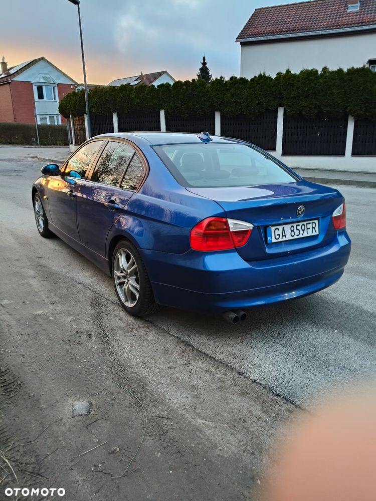 BMW Seria 3 320i - 8