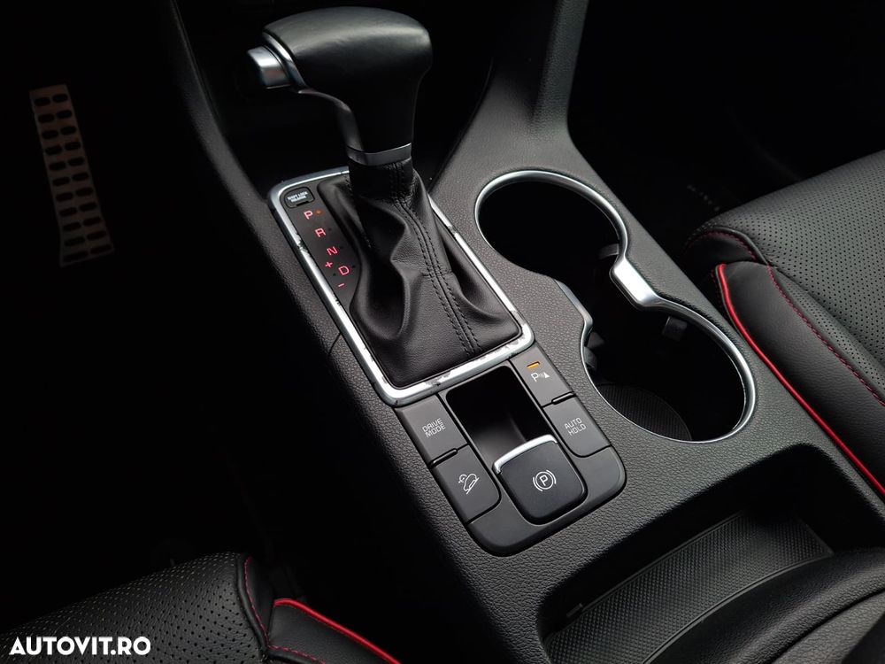 Kia Sportage 1.6 DSL 7DCT HP 4x2 GT Line - 28