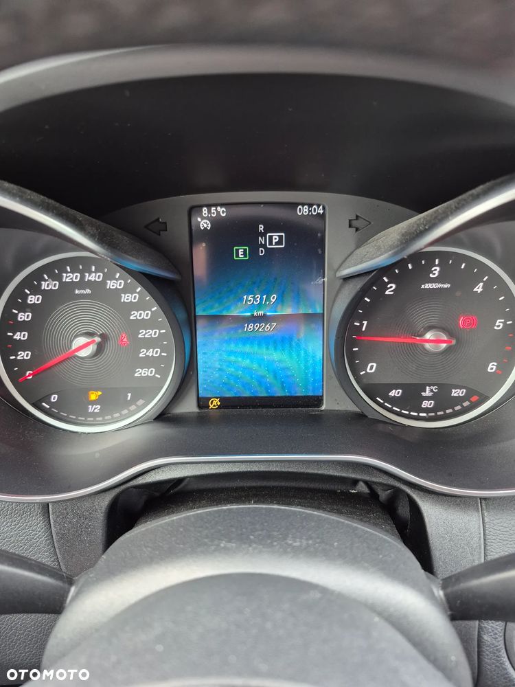 Mercedes-Benz Klasa C 220 d 4MATIC 9G-TRONIC - 22