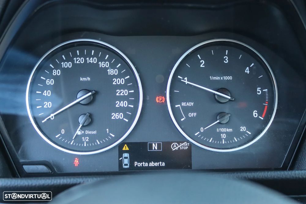 BMW 216 Active Tourer d Luxury Line - 17