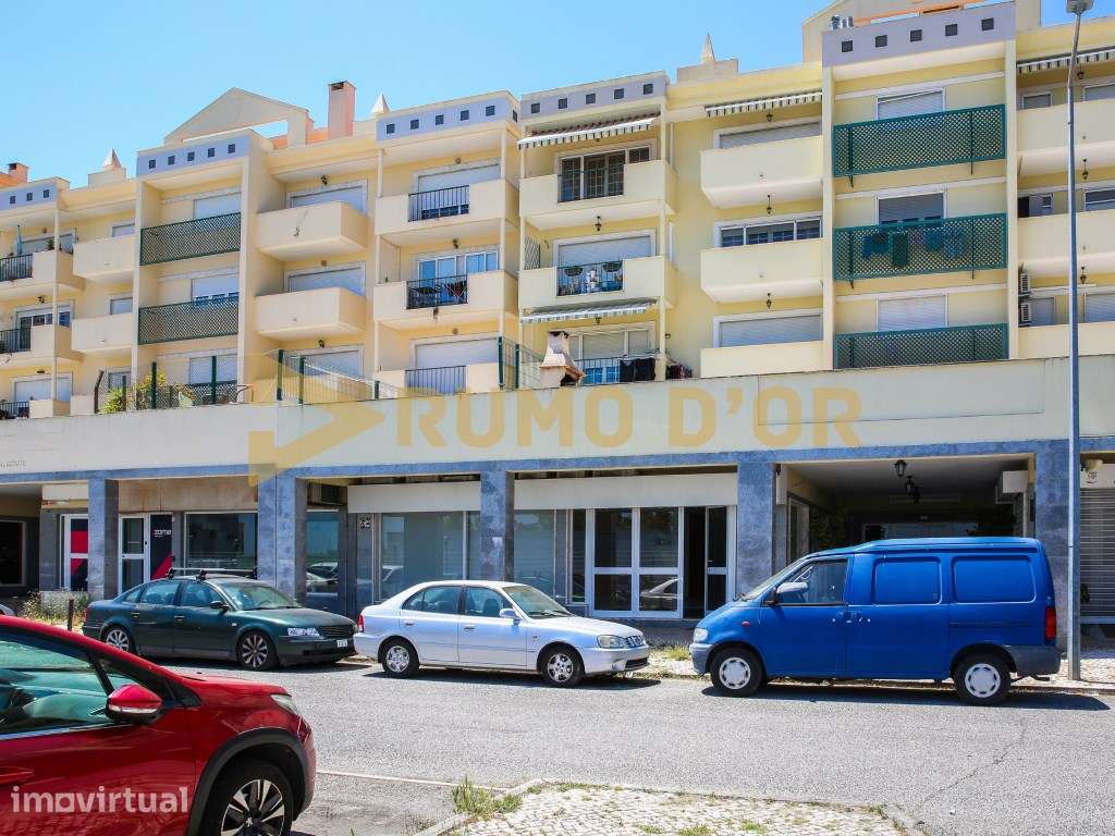 Loja com Armazém e escritórios - Grande imagem: 2/30