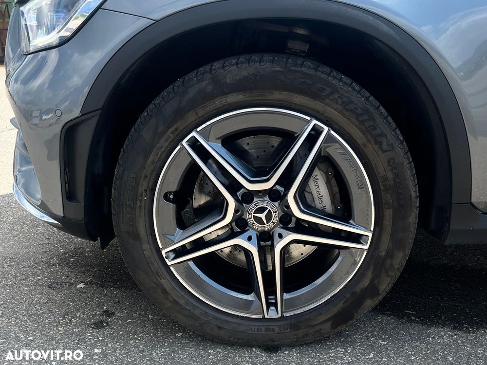 Mercedes-Benz GLC Coupe 300 de 4Matic 9G-TRONIC - 31