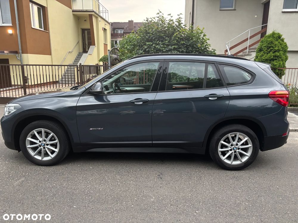 BMW X1 sDrive18d xLine sport - 4