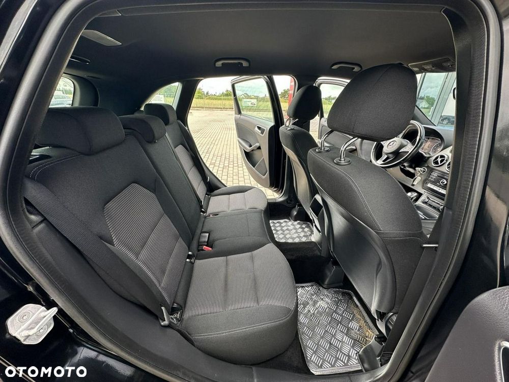 Mercedes-Benz Klasa B 180 Style - 13