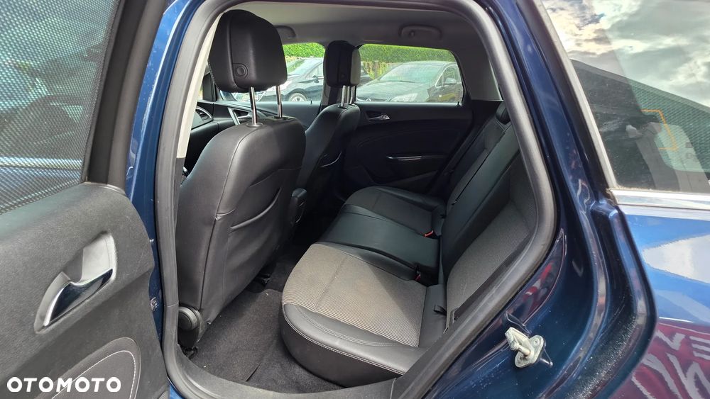 Opel Astra 1.4 T Cosmo - 9
